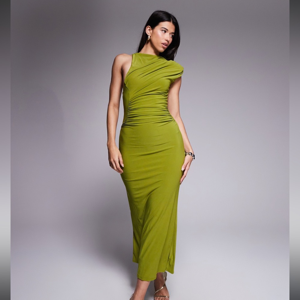 Elegant Green Midi Dress